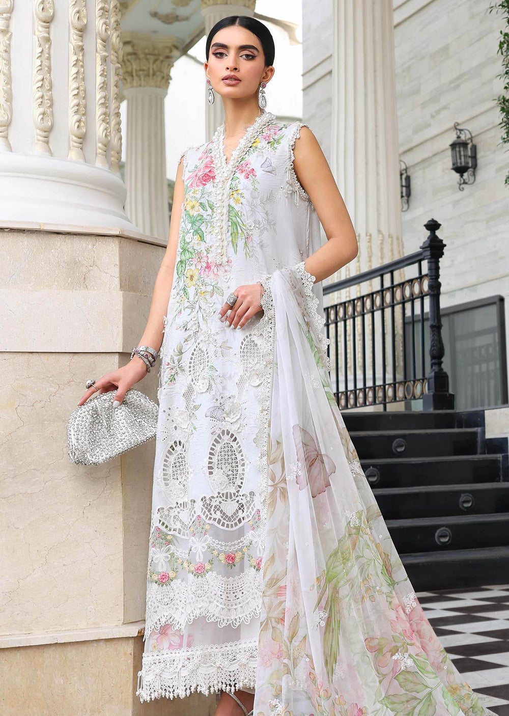 Maria db 3 – Ivory Floral Embroidered 3-Piece Suit