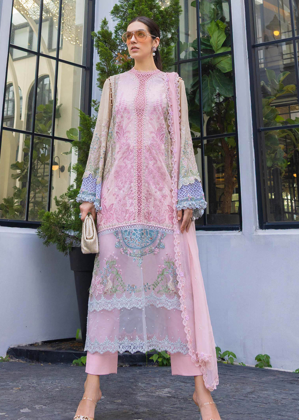 Maria db 9 – Blush Pink Embroidered 3-Piece Suit