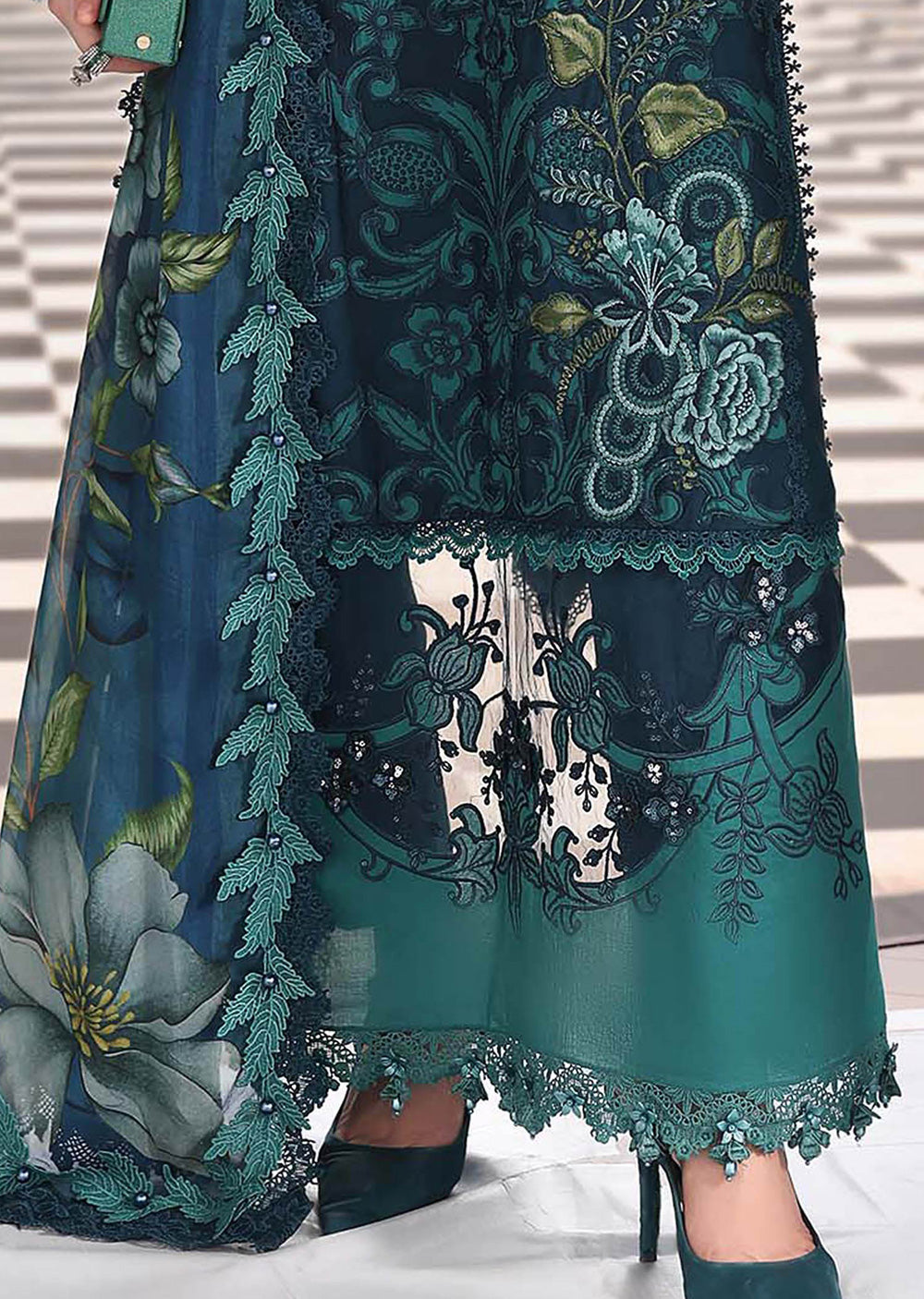 Maria db 6 – Teal Floral Embroidered 3-Piece Suit