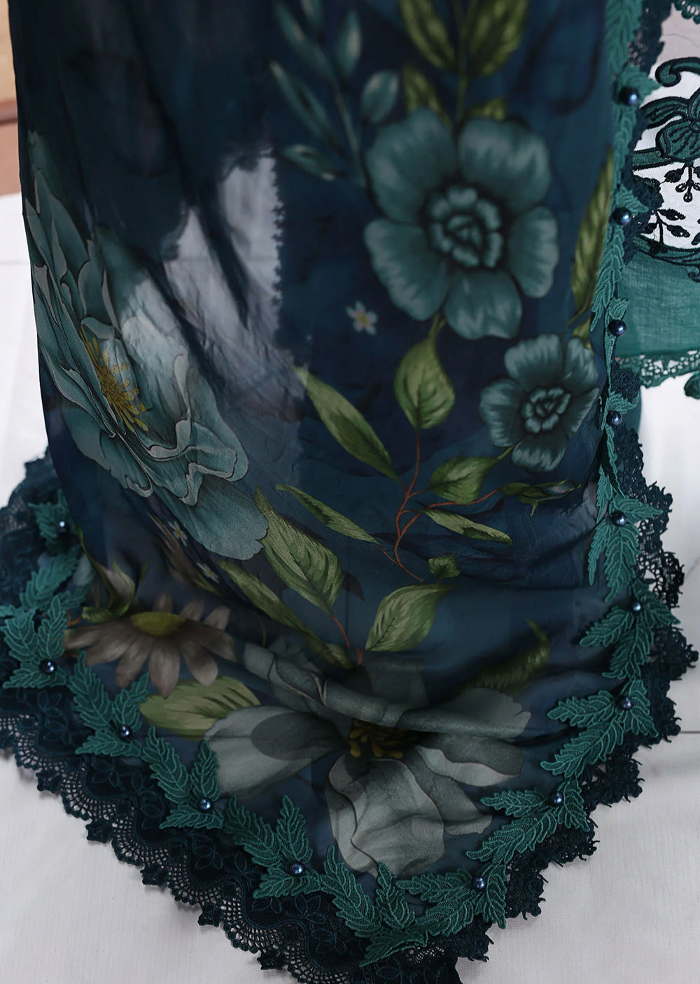 Maria db 6 – Teal Floral Embroidered 3-Piece Suit