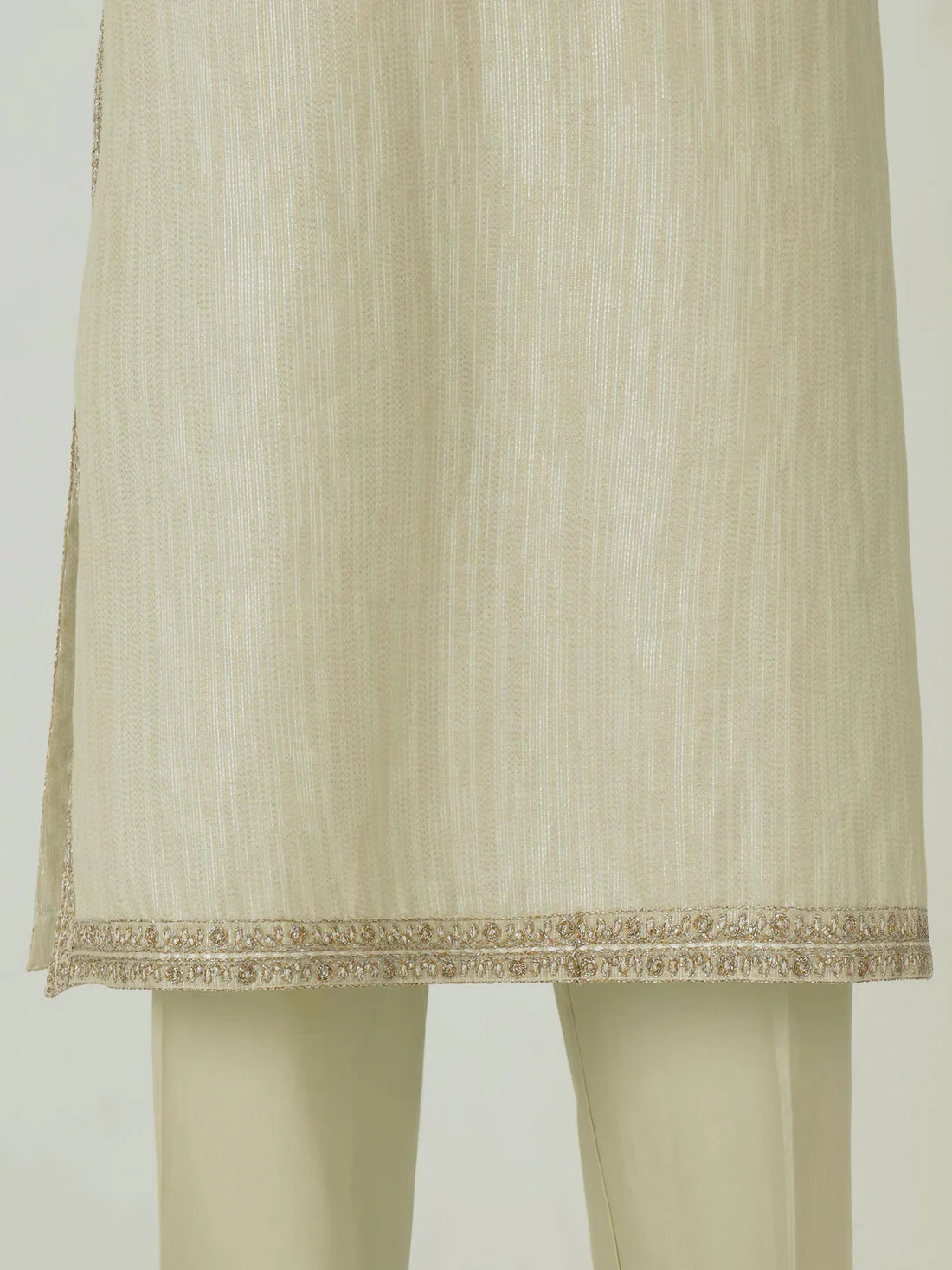 SU-014 3 Piece Lawn Missouri Suit- Embroidered (Pret)