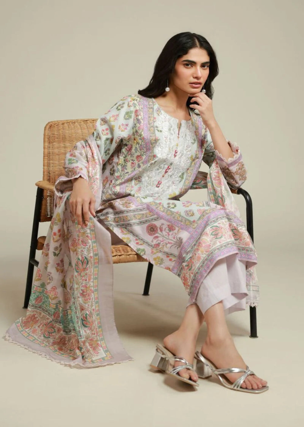 Khaadi Pastel Floral Printed Ready to Wear 3 Piece Suit